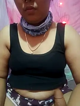 Snapshot of Super-Couple chatting on 18, 11, 2025 Super-Couple online show from 18, 11, 2025