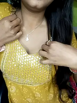 Snapshot of NOTY-LOVE-05 chatting on 1, 1, 2025 NOTY-LOVE-05 online show from 1, 1, 2025