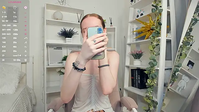 Snapshot of ZaraBluitt chatting on 21, 5, 2026 ZaraBluitt online show from 21, 5, 2026