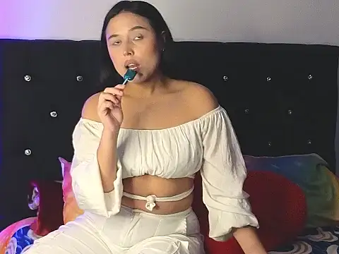 Snapshot of Sweet_xuee18 chatting on 31, 3, 2026 Sweet xuee18 online show from 31, 3, 2026