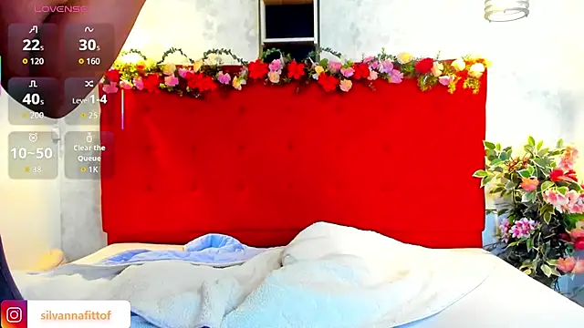 Snapshot of SilvannaFit chatting on 13, 3, 2026 SilvannaFit online show from 13, 3, 2026