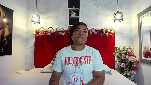 Snapshot of SilvannaFit chatting on 24, 3, 2026 SilvannaFit online show from 24, 3, 2026