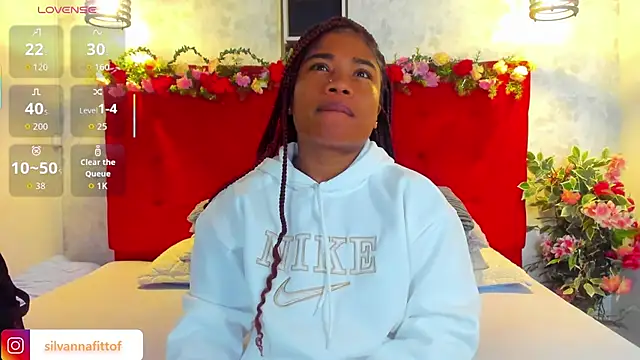 Snapshot of SilvannaFit chatting on 28, 3, 2026 SilvannaFit online show from 28, 3, 2026