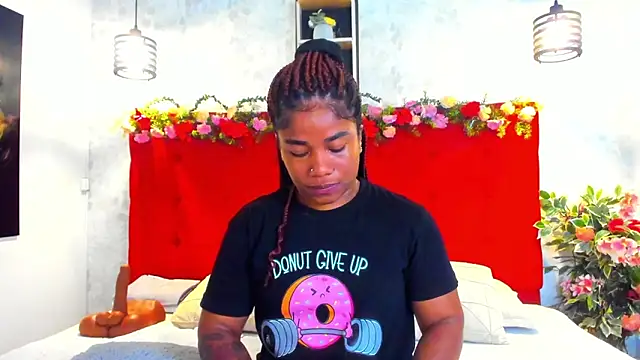 Snapshot of SilvannaFit chatting on 10, 4, 2026 SilvannaFit online show from 10, 4, 2026