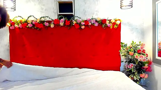 Snapshot of SilvannaFit chatting on 12, 4, 2026 SilvannaFit online show from 12, 4, 2026