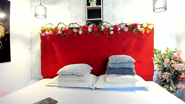 Snapshot of SilvannaFit chatting on 16, 4, 2026 SilvannaFit online show from 16, 4, 2026