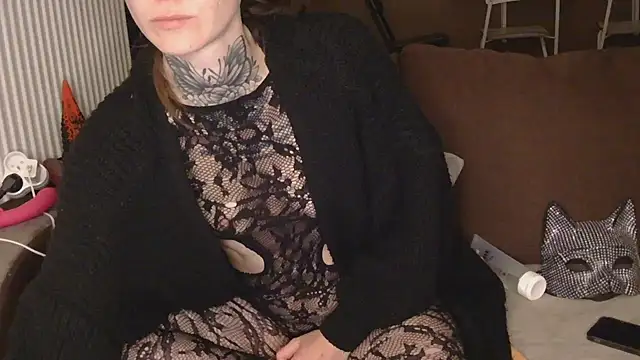 liloucamchaudee online show from 14, 4, 2026