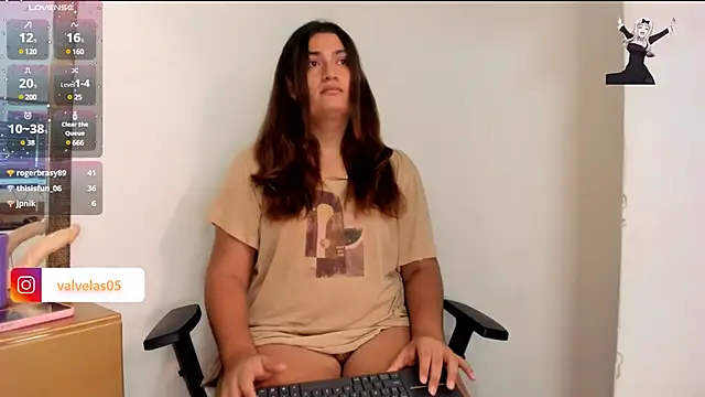 Snapshot of Valery_Maravilla_ chatting on 8, 12, 2024 Valery Maravilla online show from 8, 12, 2024