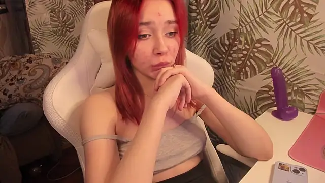 Snapshot of SweetLinaa chatting on 4, 1, 2025 SweetLinaa online show from 4, 1, 2025