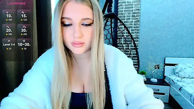 Evacadooo online show from 30, 9, 2025