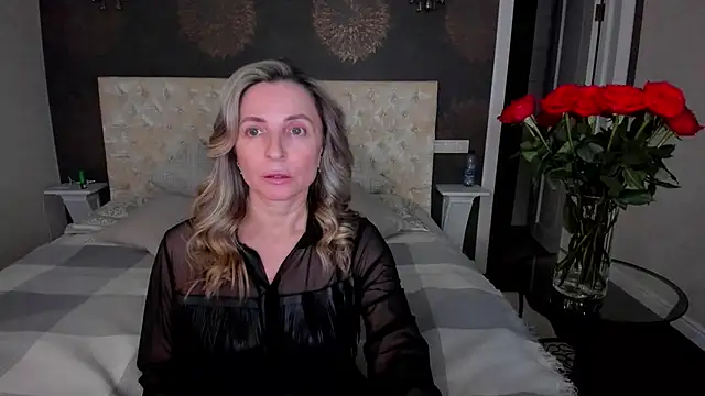 Snapshot of AllisonWilliams chatting on 16, 2, 2025 AllisonWilliams online show from 16, 2, 2025