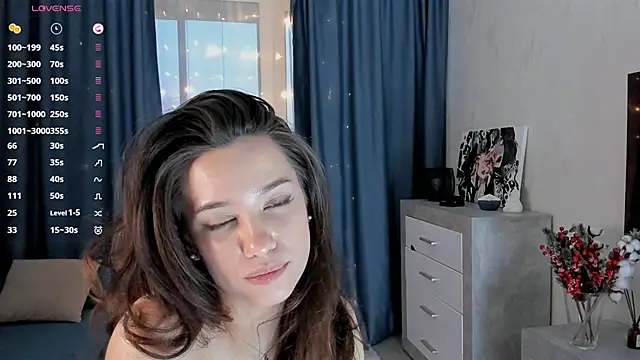 Snapshot of EmeliaReaper chatting on 23, 2, 2025 EmeliaReaper online show from 23, 2, 2025