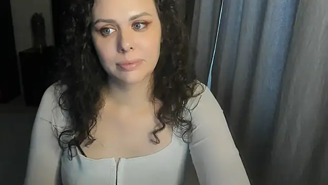 Snapshot of MollyCheiz chatting on 2, 7, 2026 MollyCheiz online show from 2, 7, 2026