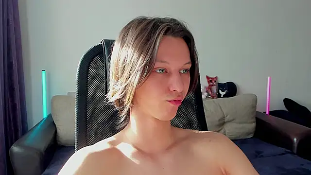 Snapshot of Ostin_meow chatting on 24, 4, 2026 Ostin meow online show from 24, 4, 2026