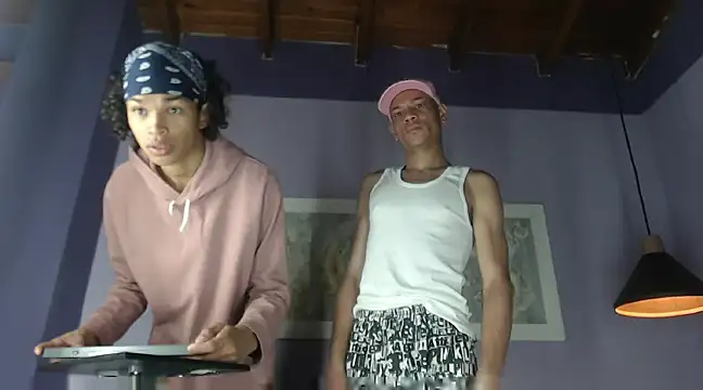 Snapshot of Kendall_Vergara chatting on 7, 12, 2024 Kendall Vergara online show from 7, 12, 2024