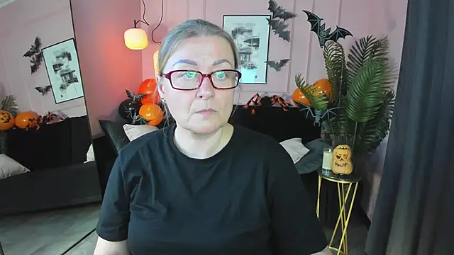 AlexandraKind online show from 31, 10, 2025