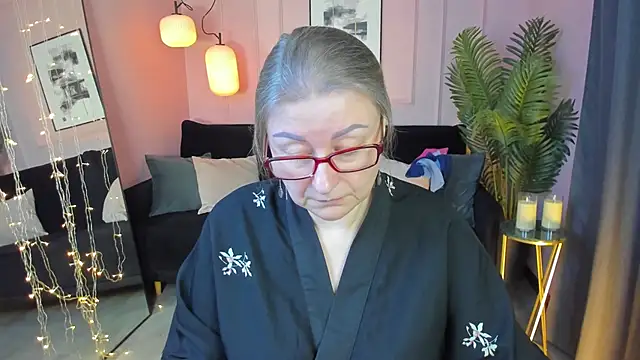 AlexandraKind online show from 28, 2, 2026