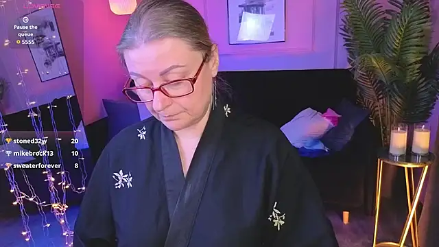 AlexandraKind online show from 1, 3, 2026