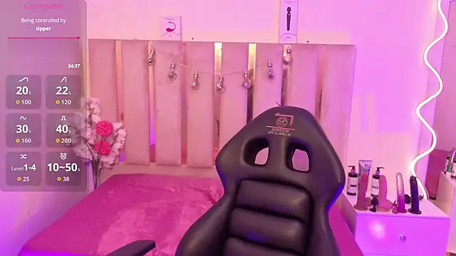 Snapshot of Andy_tay1 chatting on 7, 10, 2025 Andy tay1 online show from 7, 10, 2025