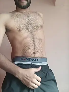 Vignesh3246 online show from 14, 2, 2026