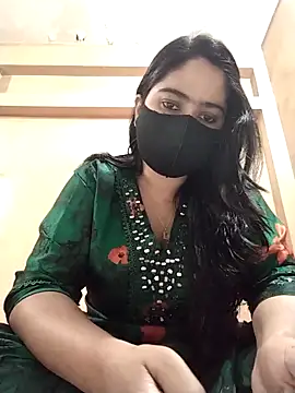 Magical Girl- online show from 25, 11, 2025