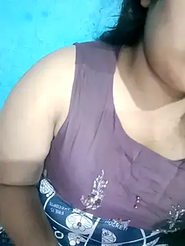 Snapshot of Love-Veronica chatting on 10, 5, 2026 Love-Veronica online show from 10, 5, 2026