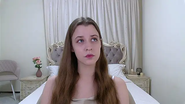 AgataAisitt online show from 25, 9, 2025