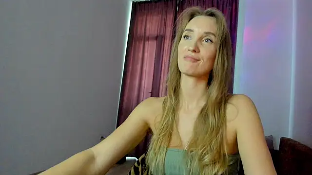 Snapshot of Wild_RoosE chatting on 13, 12, 2024 Wild RoosE online show from 13, 12, 2024