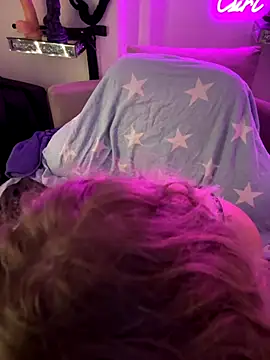 Snapshot of CurvyAnonymousGirl89 chatting on 11, 9, 2025 CurvyAnonymousGirl89 online show from 11, 9, 2025