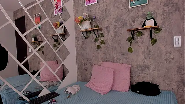 Megan sophia2 online show from 18, 3, 2025