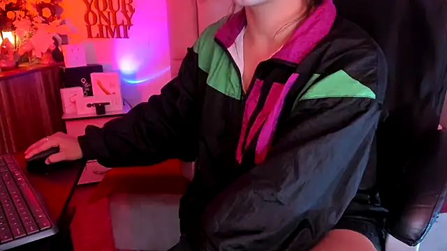 natacha  black  online show from 23, 2, 2025