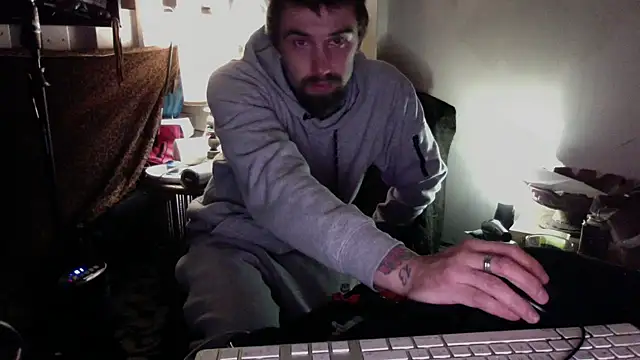 Snapshot of Fuckboy4public chatting on 15, 12, 2024 Fuckboy4public online show from 15, 12, 2024