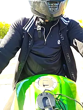 Snapshot of Fuckboy4public chatting on 3, 10, 2025 Fuckboy4public online show from 3, 10, 2025