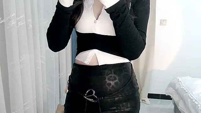 zoe-keke online show from 24, 2, 2025