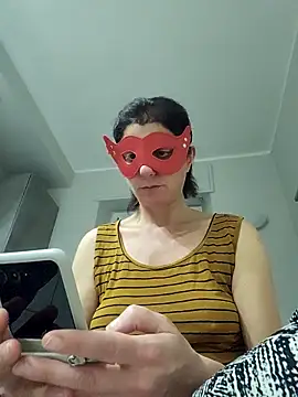 Snapshot of Vagabondainnamorata chatting on 17, 2, 2026 Vagabondainnamorata online show from 17, 2, 2026