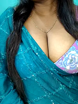 Snapshot of TANIYA-98 chatting on 24, 10, 2025 TANIYA-98 online show from 24, 10, 2025