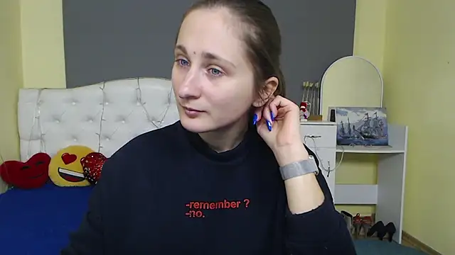 MichelLeee online show from 3, 12, 2025