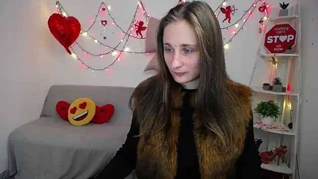 Snapshot of MichelLeee chatting on 5, 2, 2026 MichelLeee online show from 5, 2, 2026