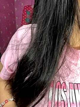 Snapshot of Velyn_18 chatting on 1, 12, 2025 Velyn 18 online show from 1, 12, 2025