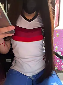 Snapshot of Velyn_18 chatting on 23, 2, 2026 Velyn 18 online show from 23, 2, 2026