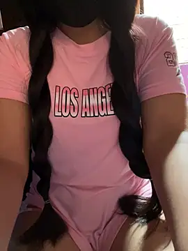 Snapshot of Velyn_18 chatting on 27, 2, 2026 Velyn 18 online show from 27, 2, 2026