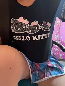 Snapshot of Velyn_18 chatting on 28, 2, 2026 Velyn 18 online show from 28, 2, 2026