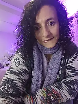Snapshot of AriannaRussell_ chatting on 6, 6, 2026 AriannaRussell online show from 6, 6, 2026