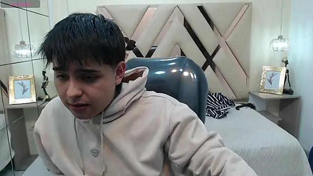 AndrewPherson online show from 1, 2, 2025