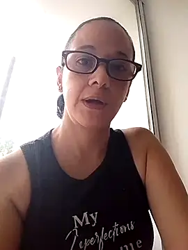 nicolle milf1978 online show from 9, 4, 2026