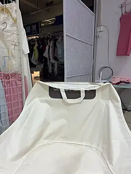 Selenaaaaa- online show from 14, 4, 2026