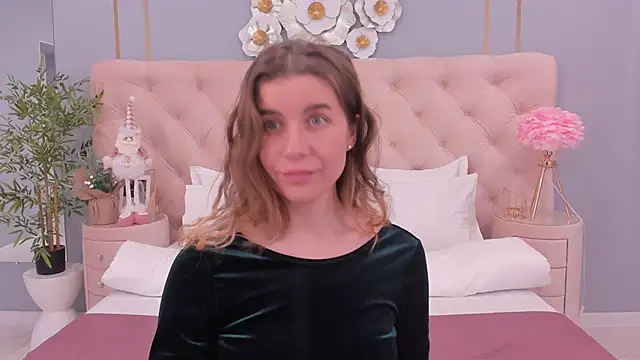 VikkiStorm online show from 13, 12, 2024