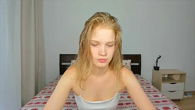 Xloe Queen online show from 5, 6, 2026