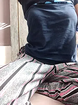 Snapshot of shalini_fire chatting on 9, 10, 2025 shalini fire online show from 9, 10, 2025