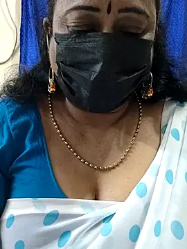 Snapshot of rekha_naier chatting on 8, 11, 2025 rekha naier online show from 8, 11, 2025